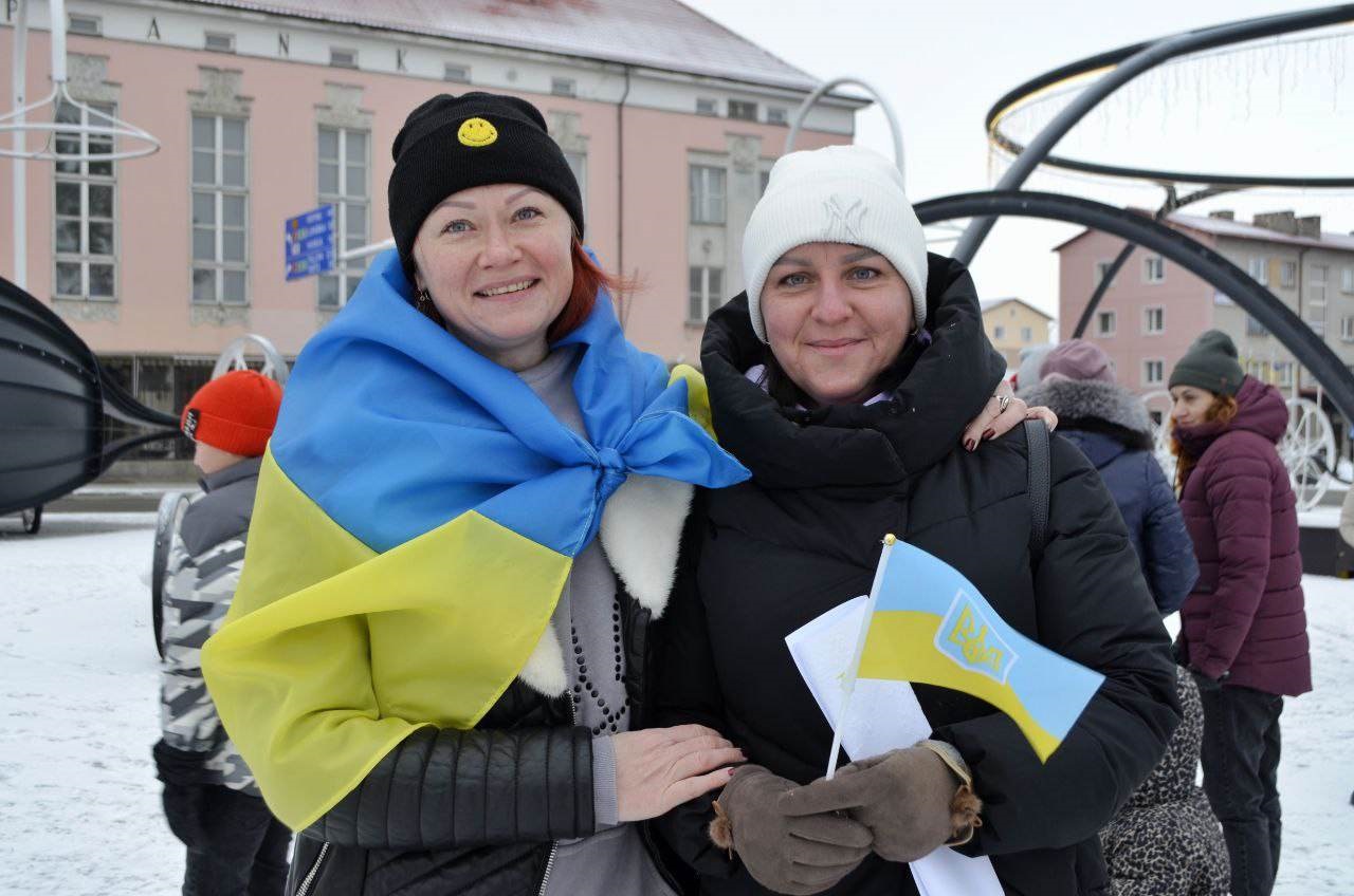 Võru Ukraina sõjapõgenike MTÜ Україна Вільна (Ukraina On Vaba) juhatuse liikmed Alla Okhrymchuk ja Liudmila Dmitrenko. Foto: Julia Zolotnickaja. 