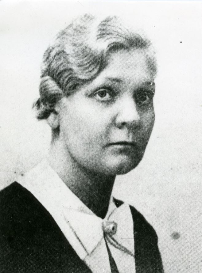 Ella Kirsipuu portree 