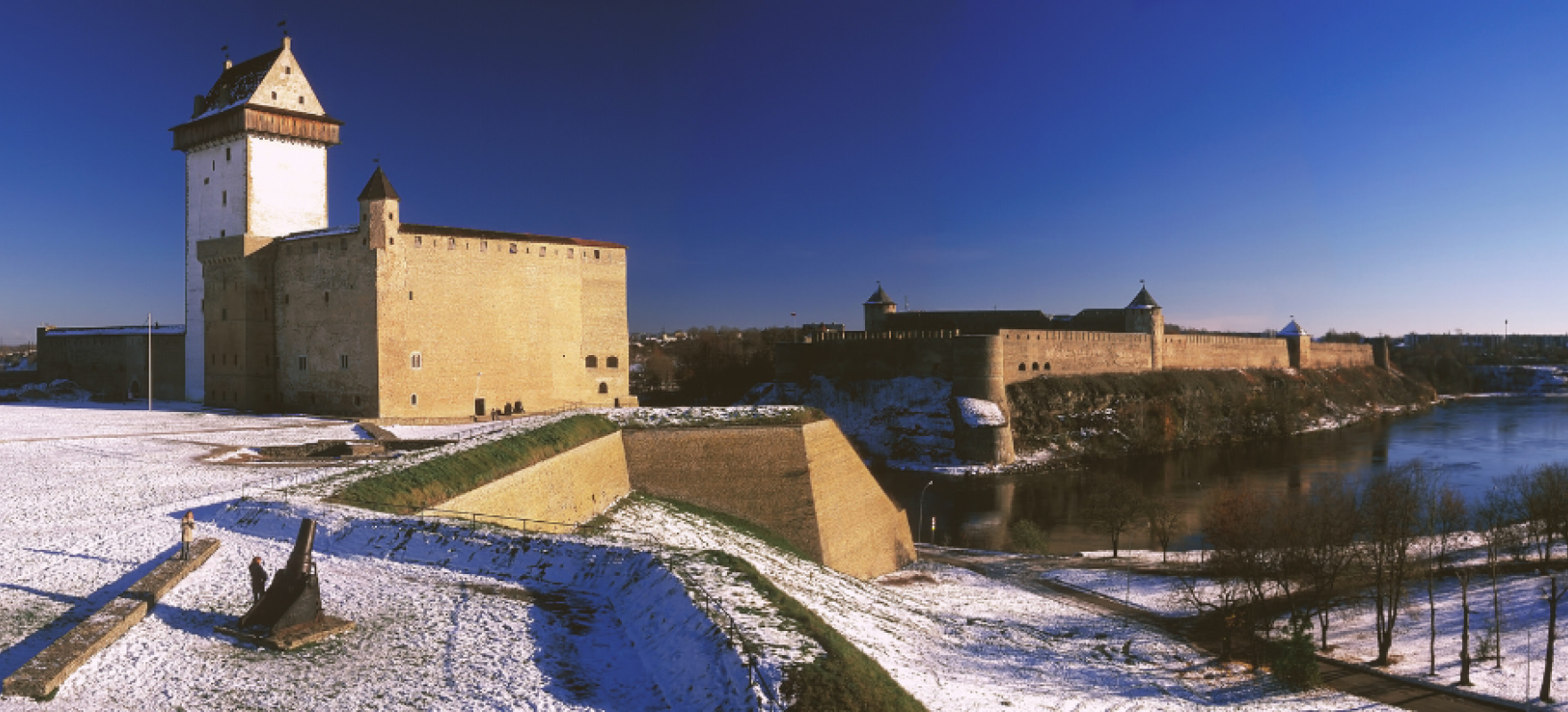 Narva linnus